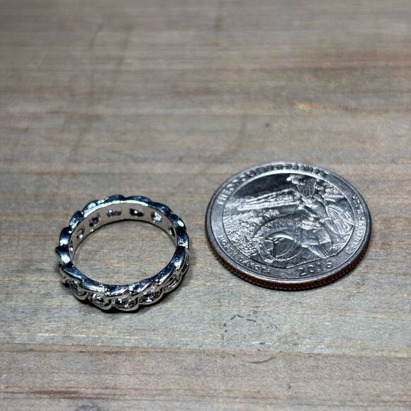 New! Link Stackable Fashion Silver Tone Ring Size 4 Costume Jewelry Hypoallerge - Picture 4 of 5